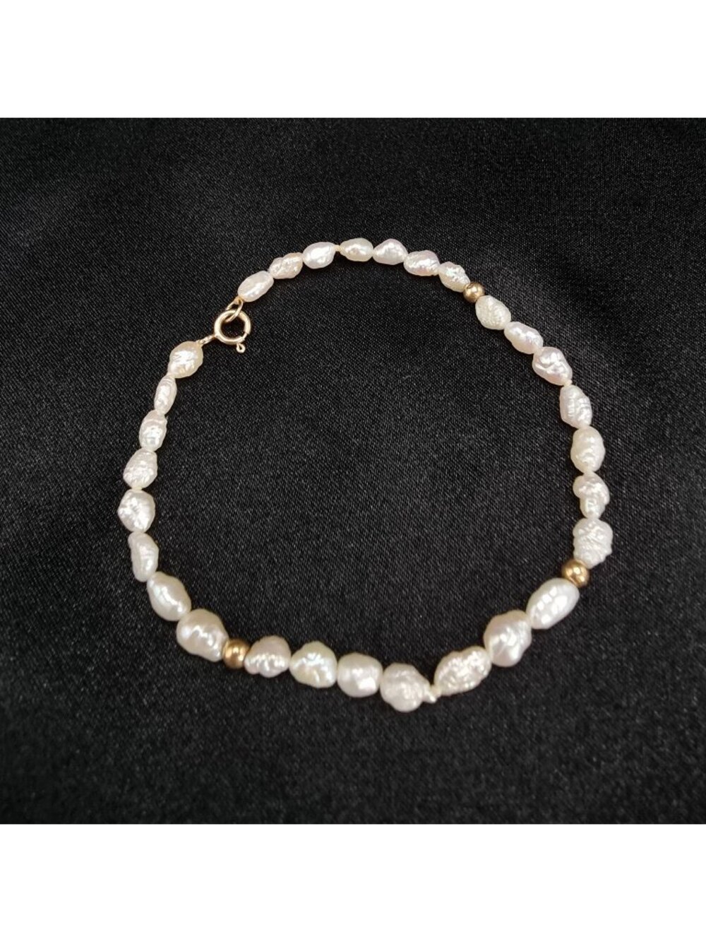 Vintage 1980's 14K Yellow Gold Freshwater Pearl Bracelet